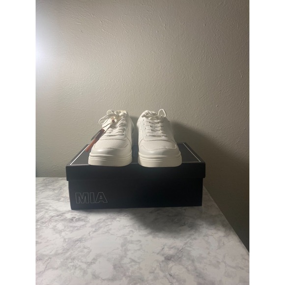 MIA Elia Perforated Sneakers Womens Size 8.5 All White - Picture 1 of 5
